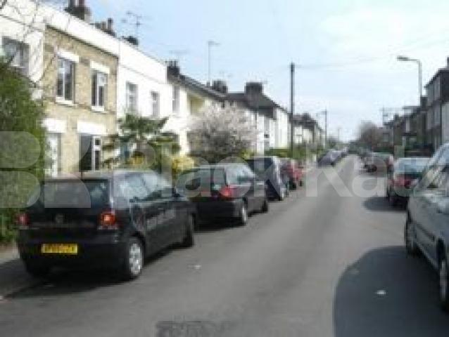 			LOVELY LOCATION!!!, 2 Bedroom, 1 bath, 1 reception Flat			 Trinity Road, EAST FINCHLEY N2